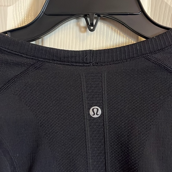 Lululemon Swiftly Tech Long Sleeve 10 - Picture 3 of 4